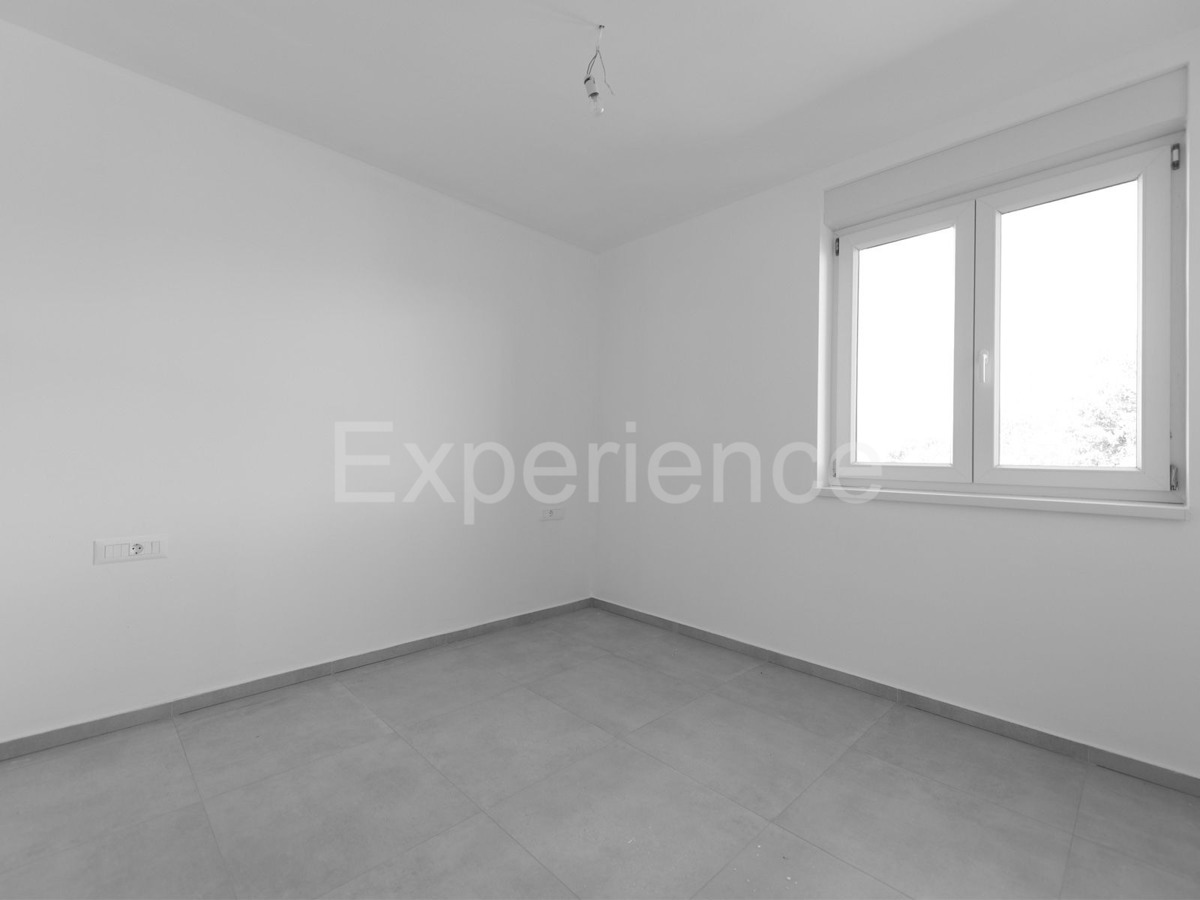 ISTRIA, vicino a Parenzo - appartamento con 3 camere da letto, VISTA MARE!