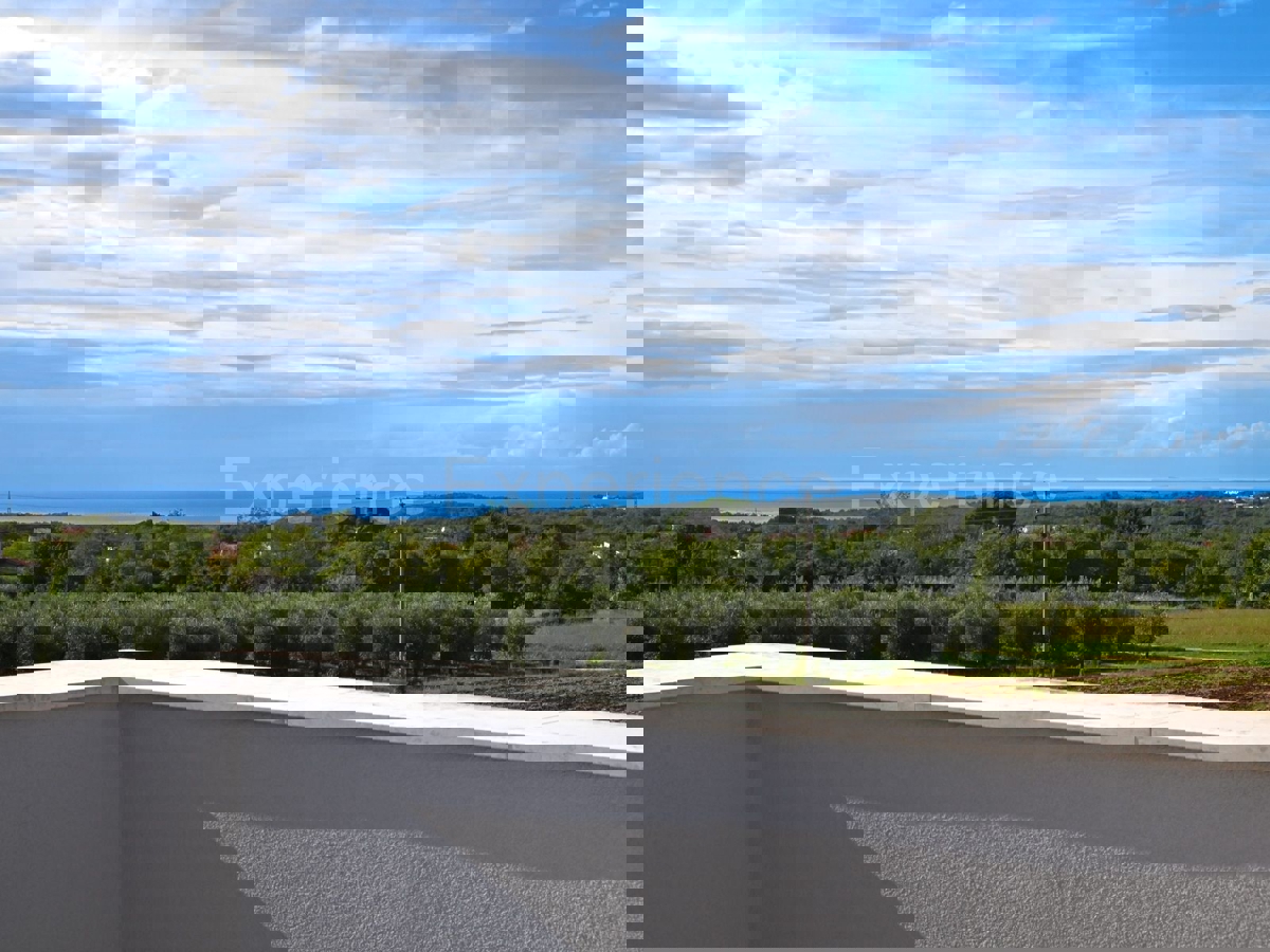 ISTRIA, vicino a Parenzo - appartamento con 3 camere da letto, VISTA MARE!