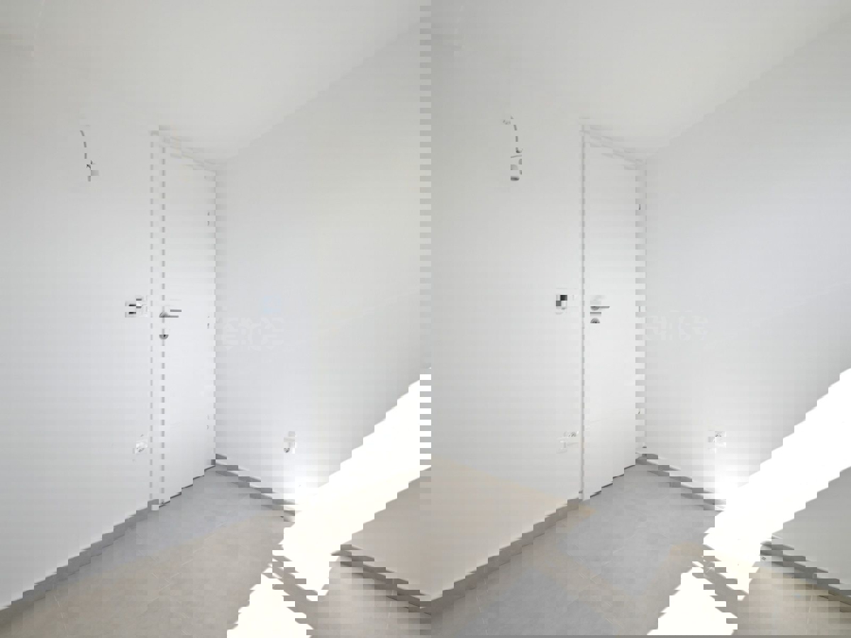 ISTRIA, vicino a Parenzo - appartamento con 3 camere da letto, VISTA MARE!