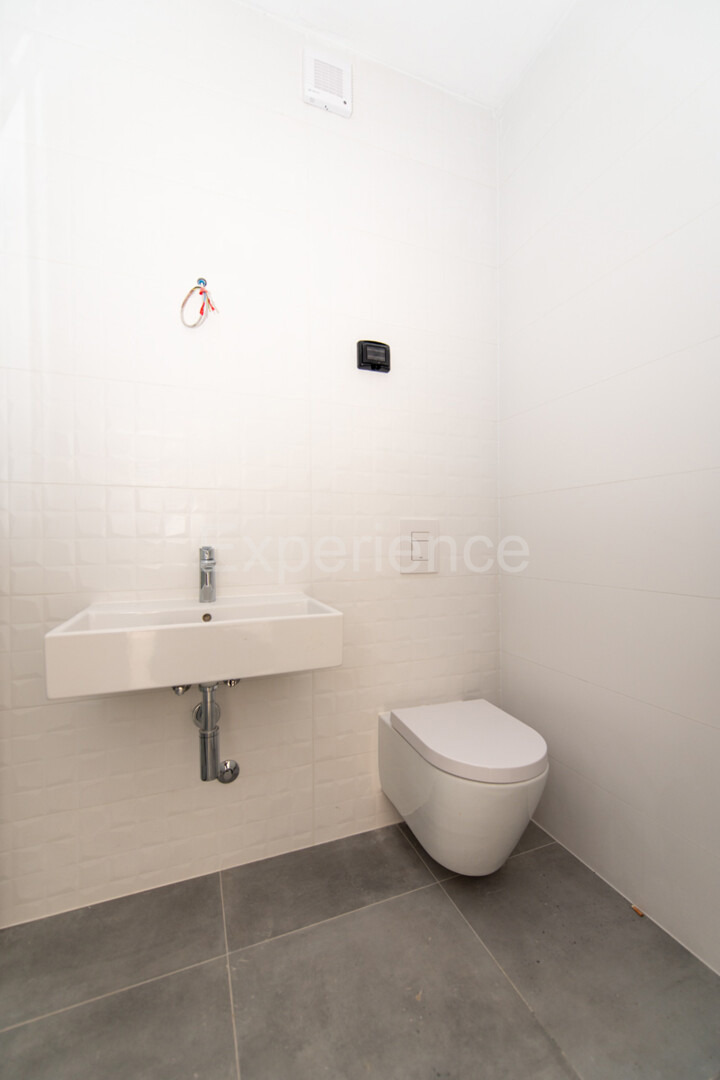 ISTRIA, Umago - appartamento con spazioso balcone (10 m²), 1. piano, ASCENSORE