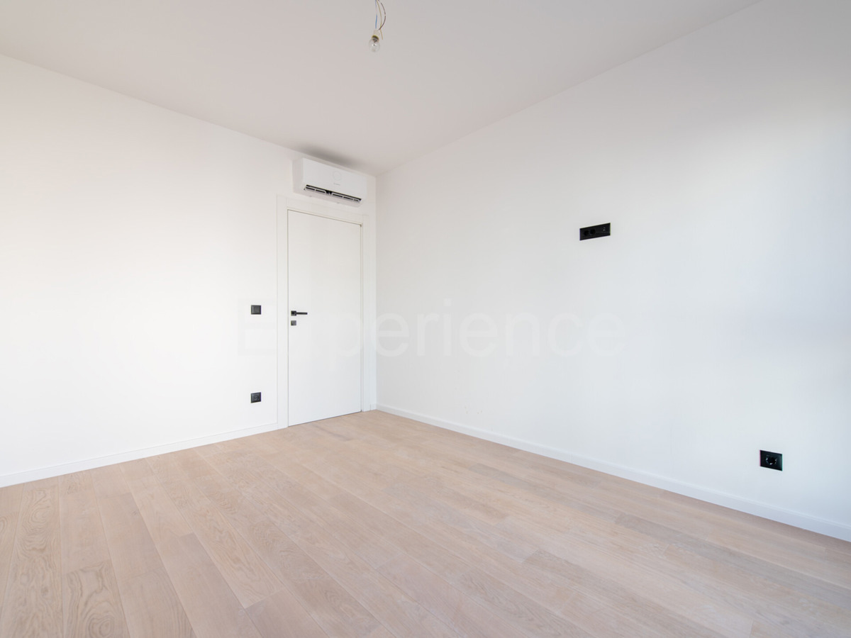 ISTRIA, Umago - appartamento con spazioso balcone (10 m²), 1. piano, ASCENSORE