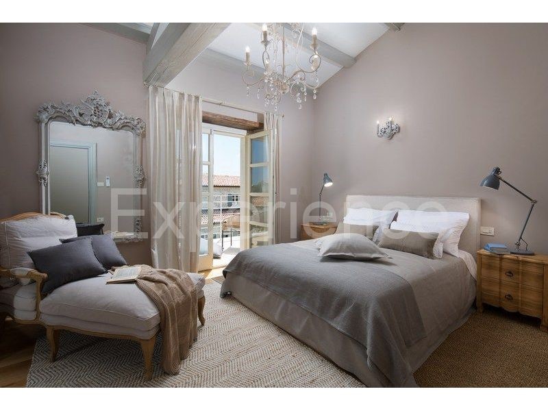 Villa di lusso vicino Sv. Lovreč, vista mare, campi da tennis