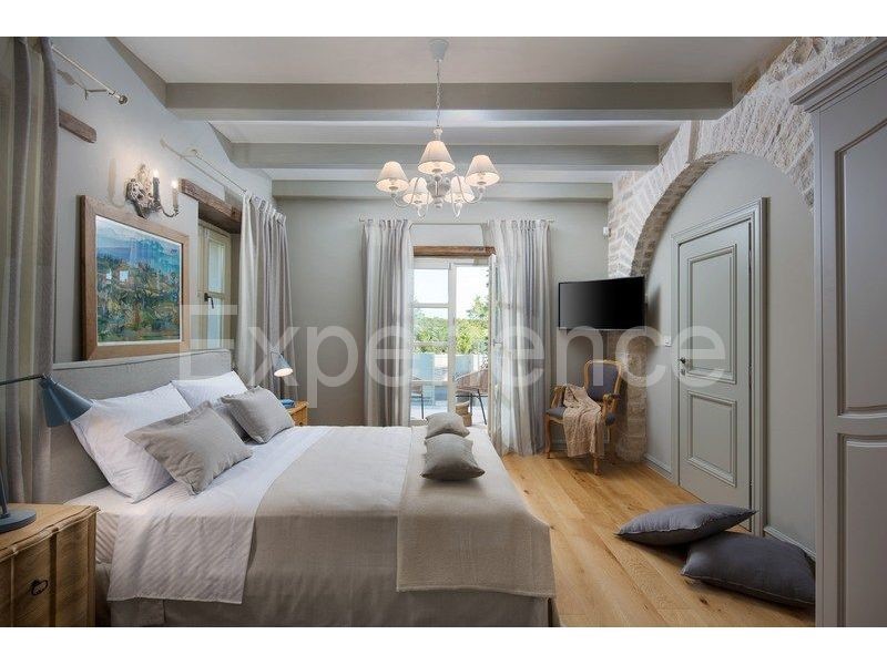 Villa di lusso vicino Sv. Lovreč, vista mare, campi da tennis