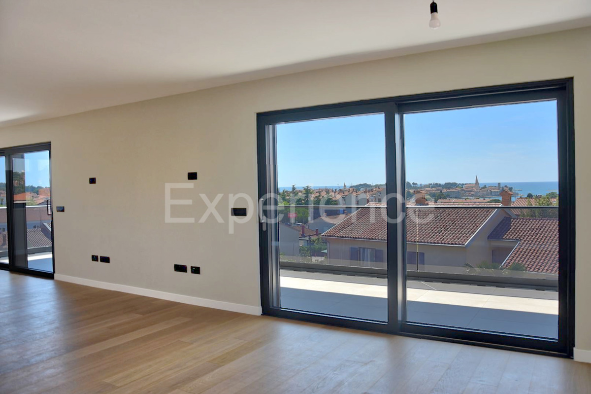 Parenzo, attico esclusivo vista mare con terrazza sul tetto