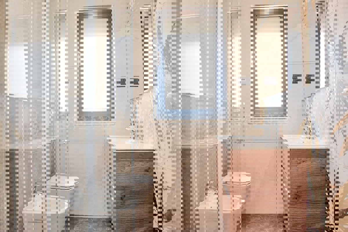 Parenzo, attico esclusivo vista mare con terrazza sul tetto