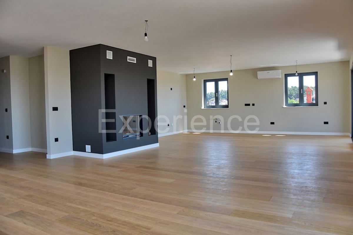 Parenzo, attico esclusivo vista mare con terrazza sul tetto