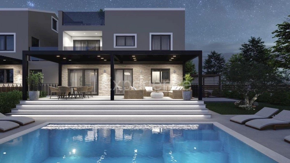 Parenzo, casa a schiera con piscina e terrazza, 4 camere, 11 km mare