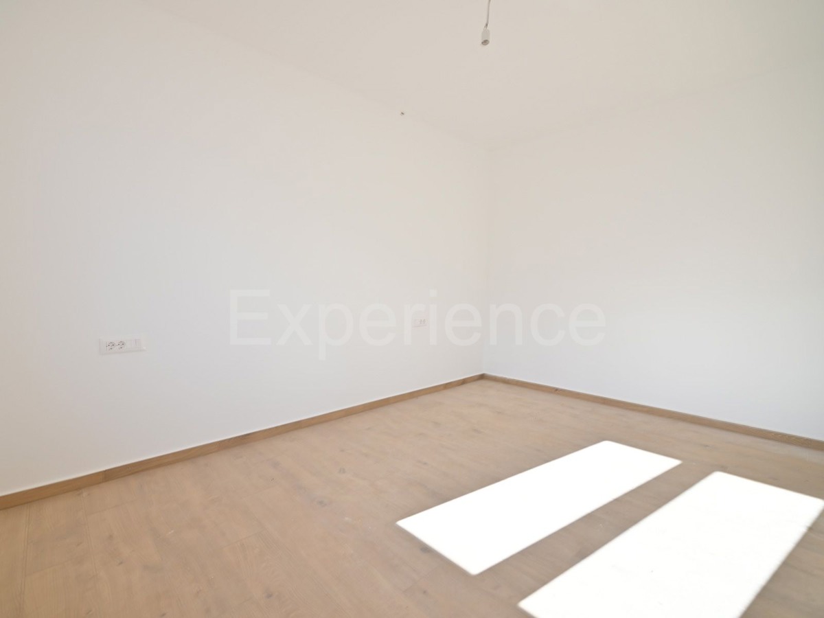 ISTRIA, vicino a Parenzo - appartamento di nuova costruzione con VISTA MARE!