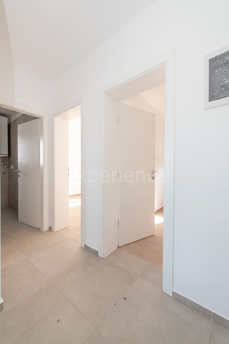 ISTRIA, vicino a Parenzo - appartamento di nuova costruzione con VISTA MARE!