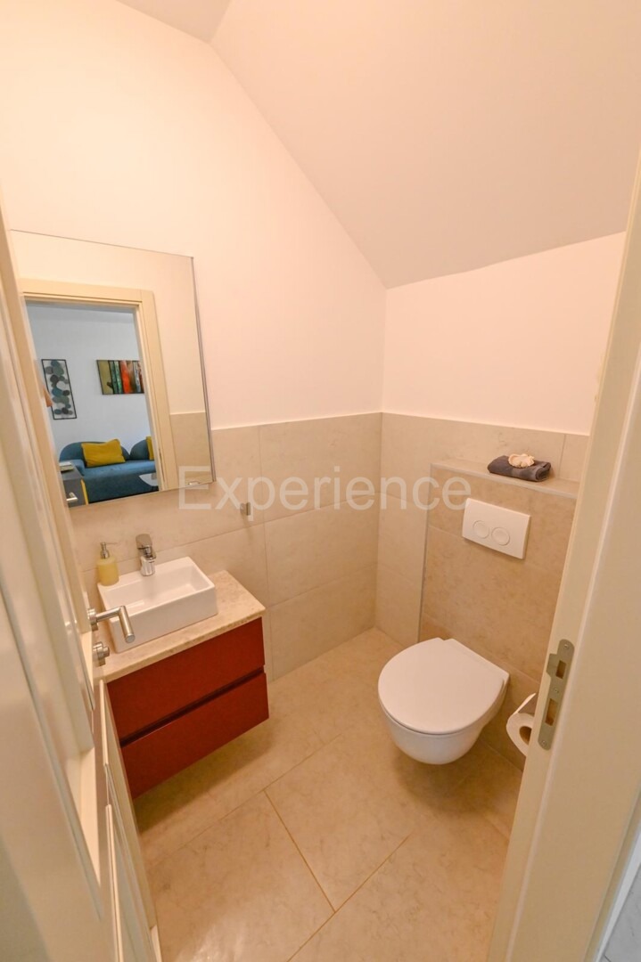 ISTRIA, Kaštelir - casa di nuova costruzione con piscina!