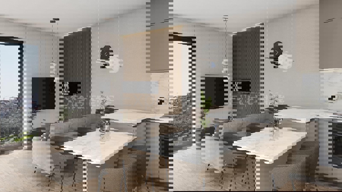 Trilocale con 2 terrazze e 2 posti auto – 2° piano, Tar, 2,5 km mare