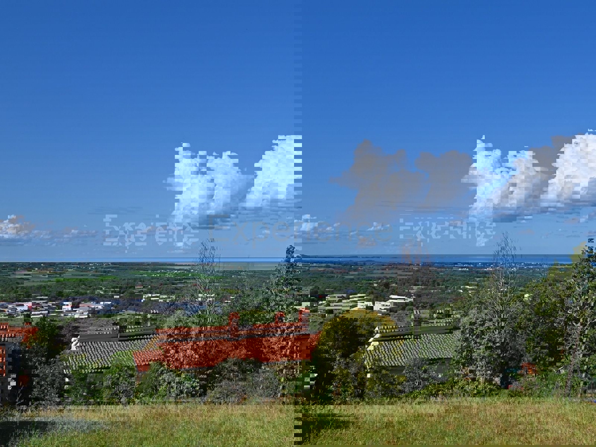 Kaštelir - terreno edificabile con VISTA MARE, permesso di costruire ottenuto