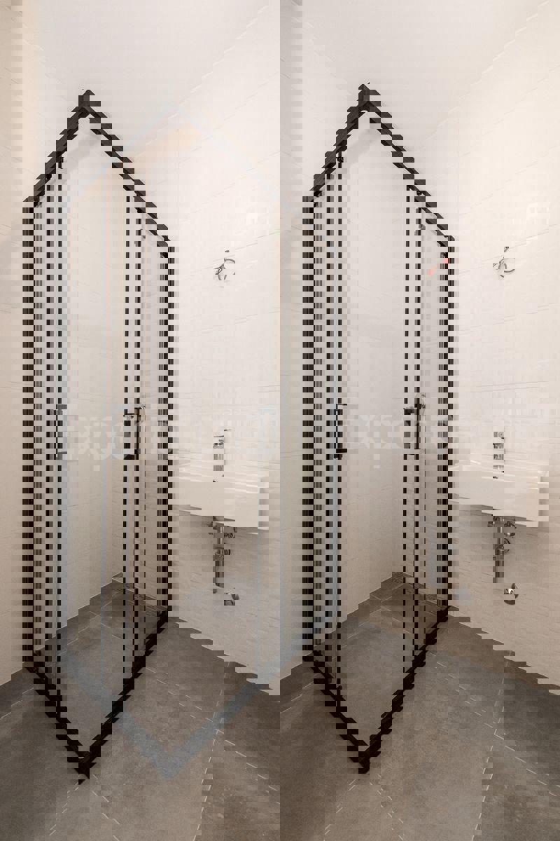 ISTRIA, Umago - appartamento in un nuovo edificio con garage, 2. piano, ASCENSORE!