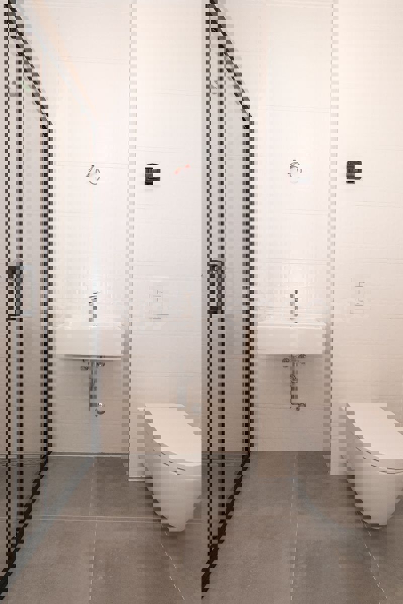 ISTRIA, Umago - appartamento in un nuovo edificio con garage, 2. piano, ASCENSORE!