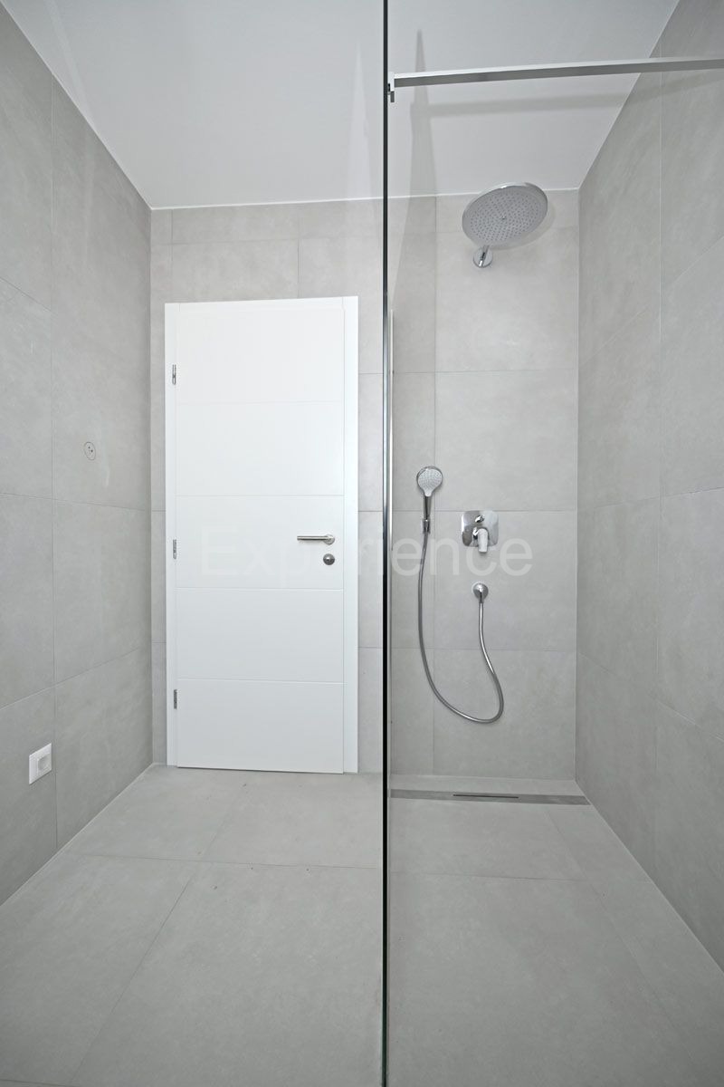 ISTRIA, Tar - appartamento in un nuovo edificio con VISTA MARE aperta!