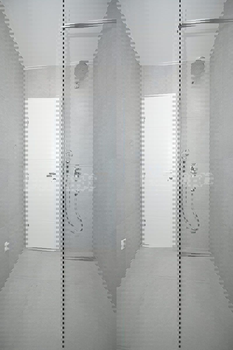 ISTRIA, Tar - appartamento in un nuovo edificio con VISTA MARE aperta!