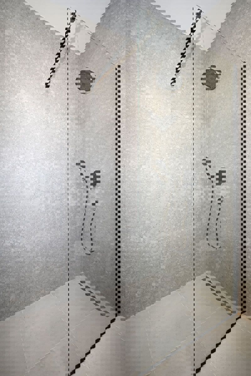 Villa di lusso con piscina e giardino mediterraneo - un'oasi di pace vicino a Rovigno