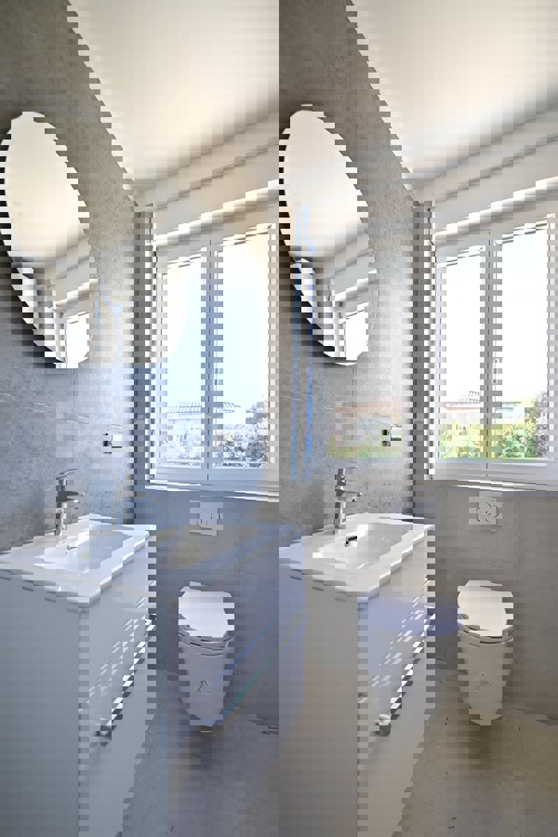 ISTRIA, vicino a Parenzo - appartamento con 3 camere da letto, VISTA MARE!