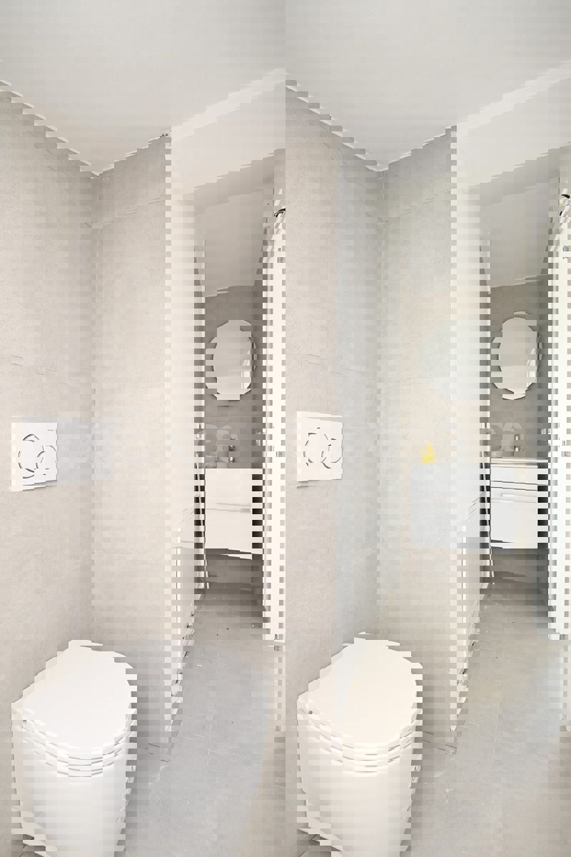 ISTRIA, vicino a Parenzo - appartamento con 3 camere da letto, VISTA MARE!