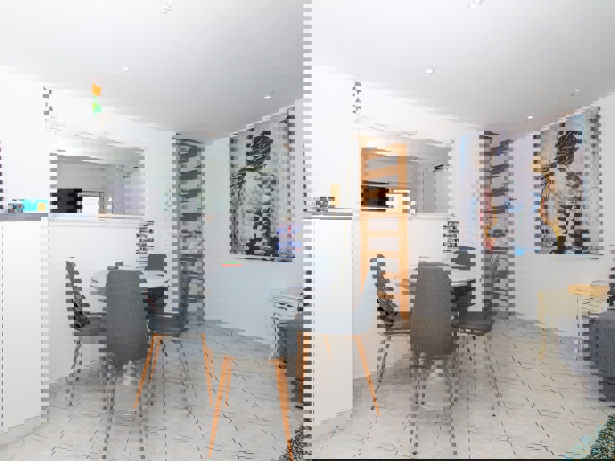 Appartamento a Funtana 44,5 m² + parcheggio, 700 m dalla spiaggia