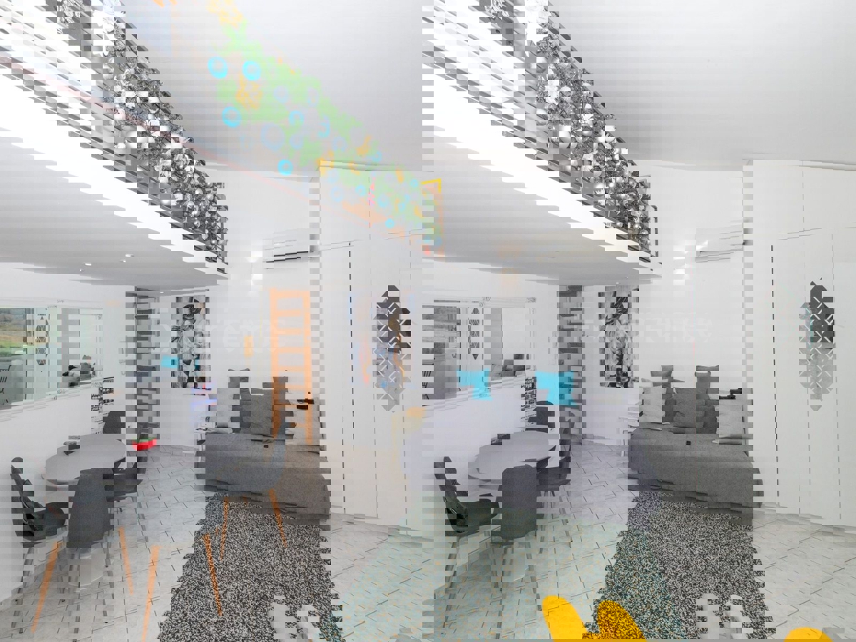 Appartamento a Funtana 44,5 m² + parcheggio, 700 m dalla spiaggia