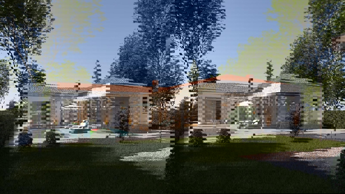 ISTRIA, vicino a Parenzo - elegante villa ai margini del villaggio