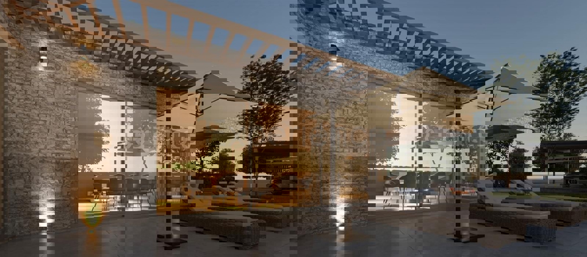 ISTRIA, vicino a Parenzo - elegante villa ai margini del villaggio