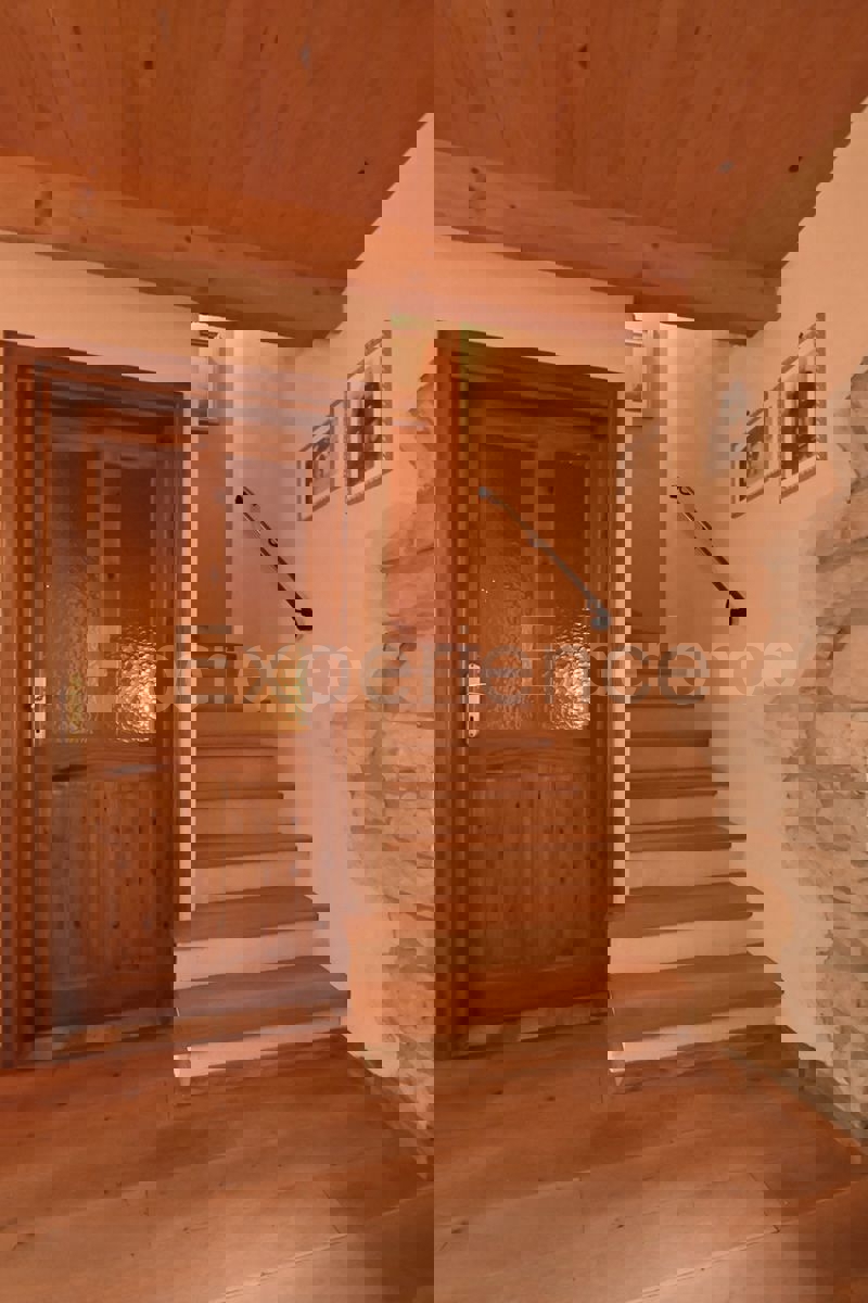 Casa in pietra ristrutturata a Boljun, 74 m² – fascino e comfort