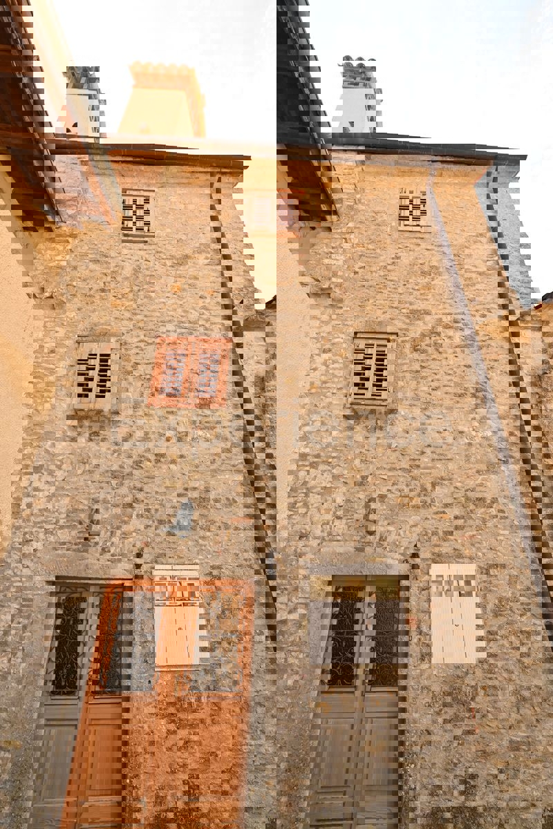 Casa in pietra ristrutturata a Boljun, 74 m² – fascino e comfort