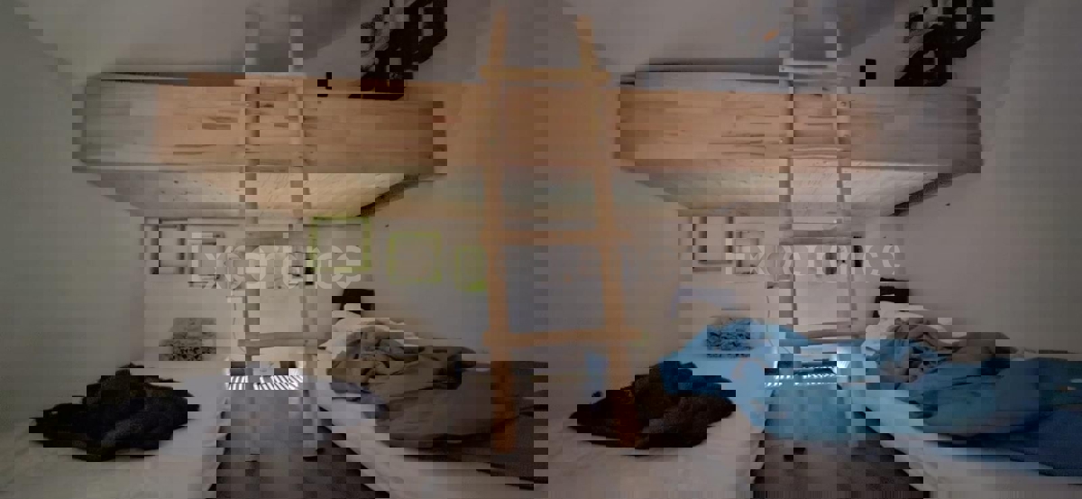 ISTRIA, Funtana - moderno appartamento con giardino vicino al mare!