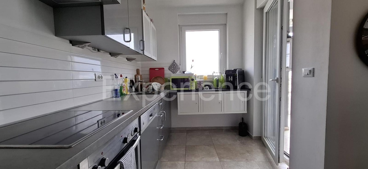 ISTRIA, Funtana - moderno appartamento con giardino vicino al mare!