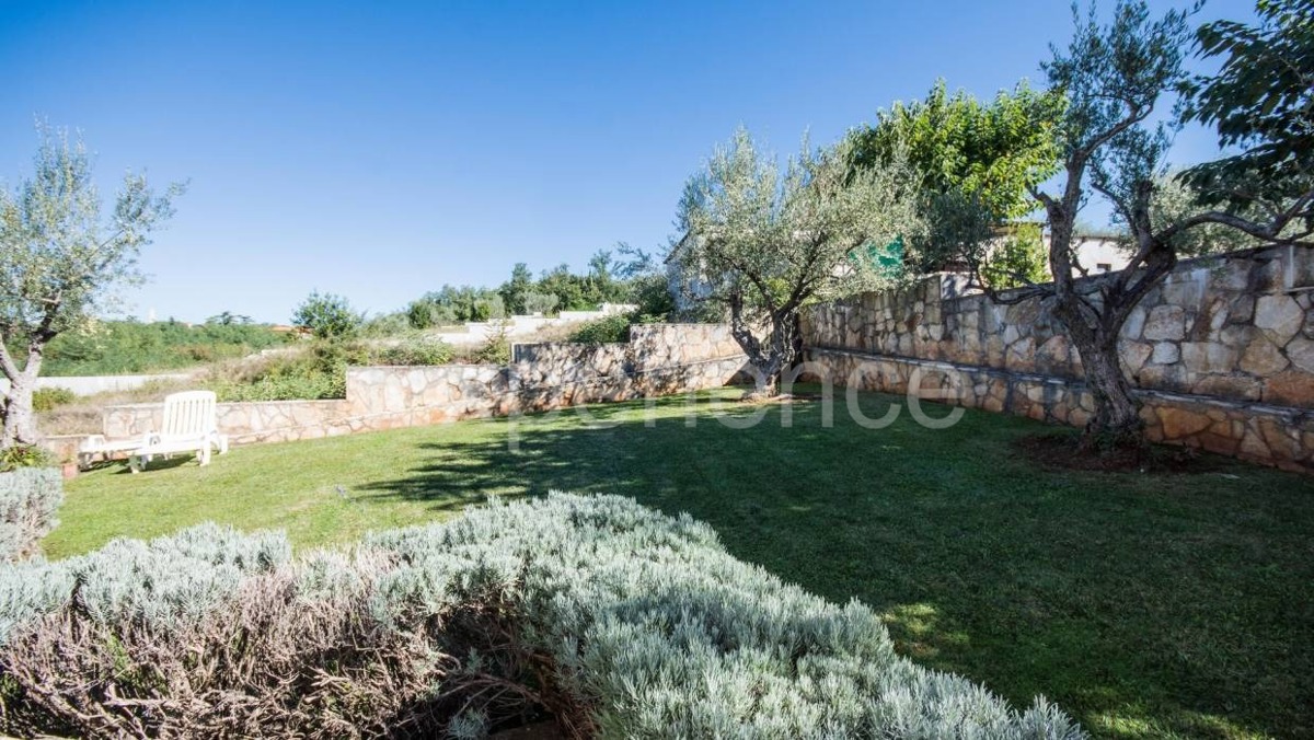 Nelle vicinanze di Parenzo - affascinante casa a un piano con VISTA MARE!
