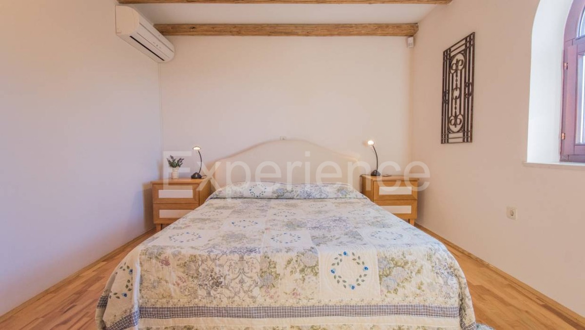 Nelle vicinanze di Parenzo - affascinante casa a un piano con VISTA MARE!