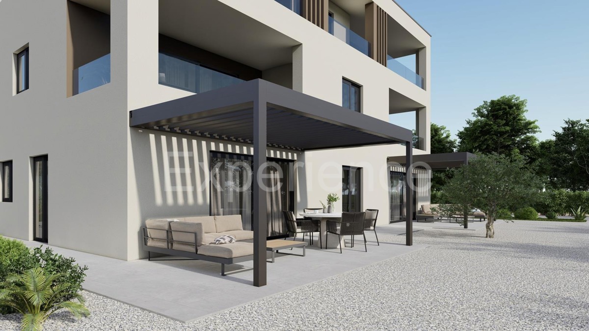 Appartamento con giardino 100 m² e terrazza – Parenzo, 600 m mare