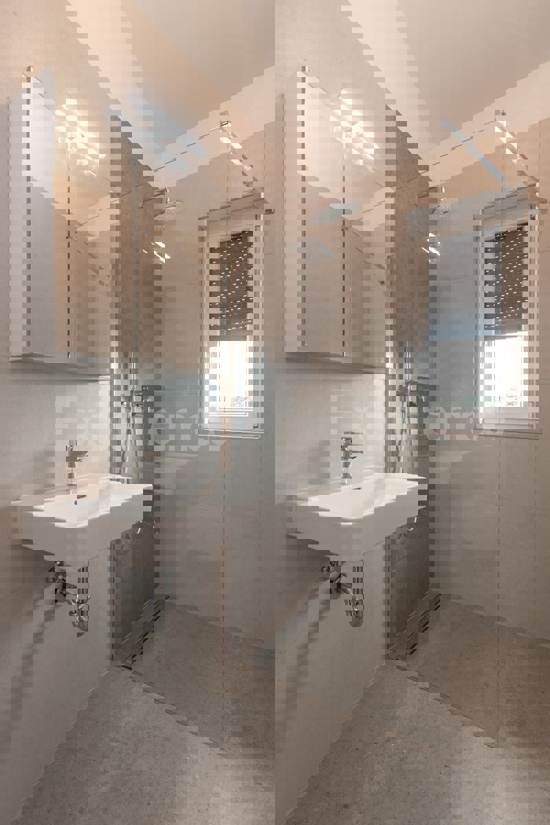 Tar - 2 km od morja, stanovanje v novogradnji, 1. nadstropje, 2 parkirni mesti