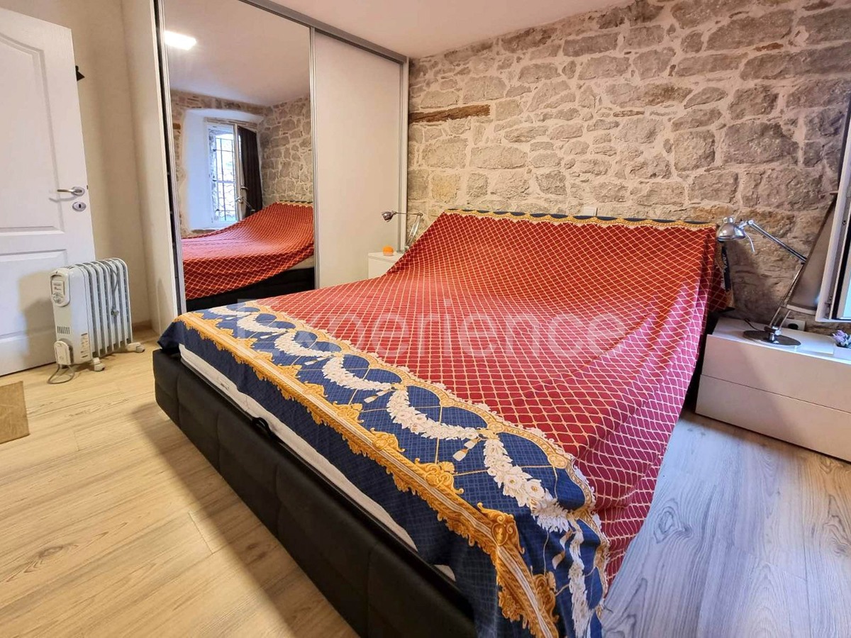 Vrsar - nel centro storico della città, appartamento RISTRUTTURATO al piano terra!