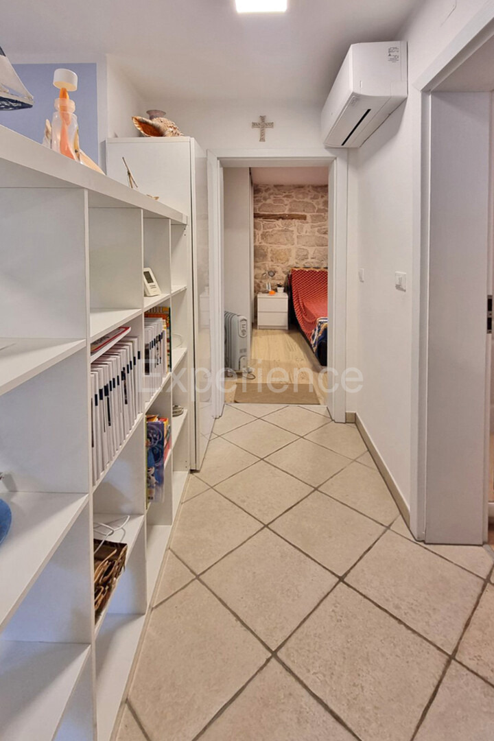 Vrsar - nel centro storico della città, appartamento RISTRUTTURATO al piano terra!