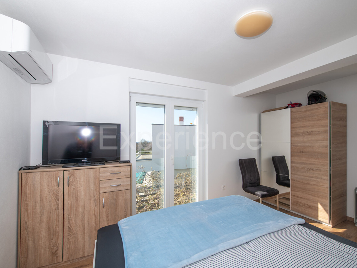 ISTRIA, vicino a Parenzo - ultima casa a schiera, NUOVA COSTRUZIONE, 4 camere da letto!