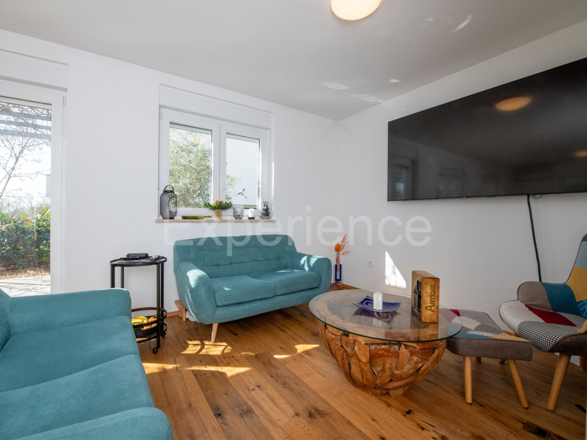 ISTRIA, vicino a Parenzo - ultima casa a schiera, NUOVA COSTRUZIONE, 4 camere da letto!