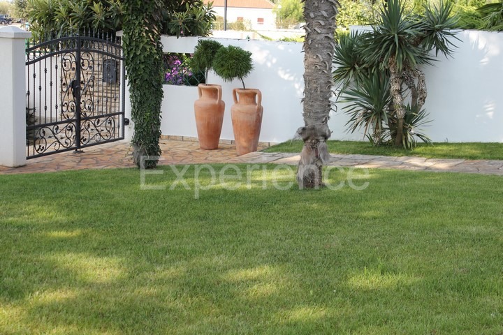 Umago, villa di lusso fronte mare, 8 camere, piscina, SPA