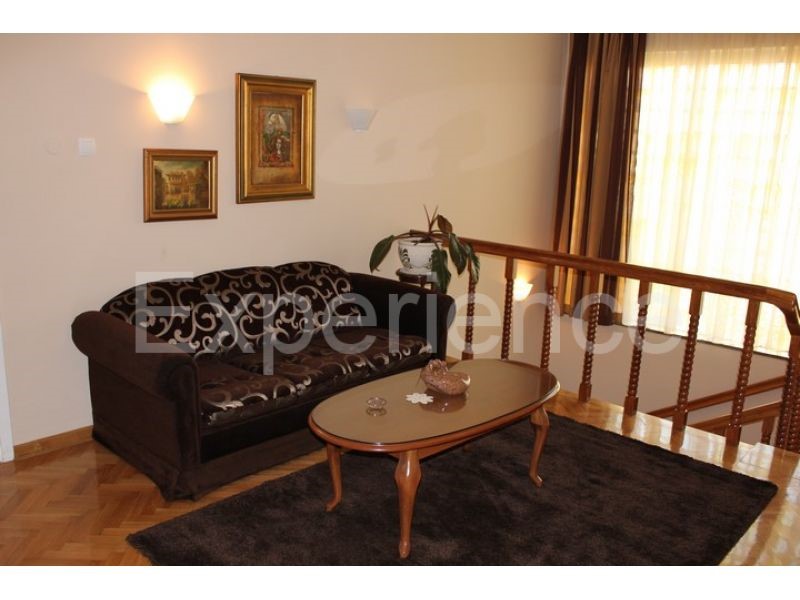 Umago, villa di lusso fronte mare, 8 camere, piscina, SPA