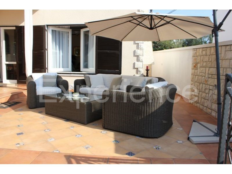 Umago, villa di lusso fronte mare, 8 camere, piscina, SPA