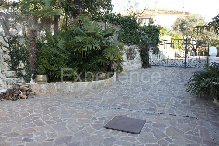 Umago, villa di lusso fronte mare, 8 camere, piscina, SPA