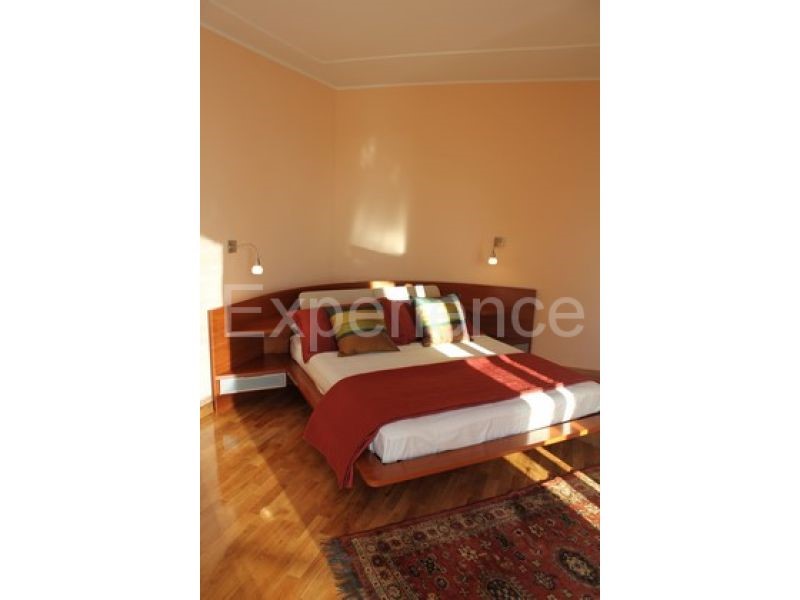 Umago, villa di lusso fronte mare, 8 camere, piscina, SPA