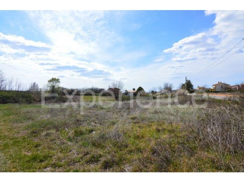 Nelle vicinanze di Parenzo - terreno edificabile, superficie di 1.120 m²