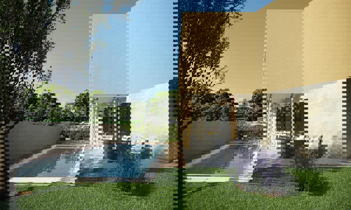 Vicino a Verteneglio - a 6 km dal mare, casa moderna con piscina!