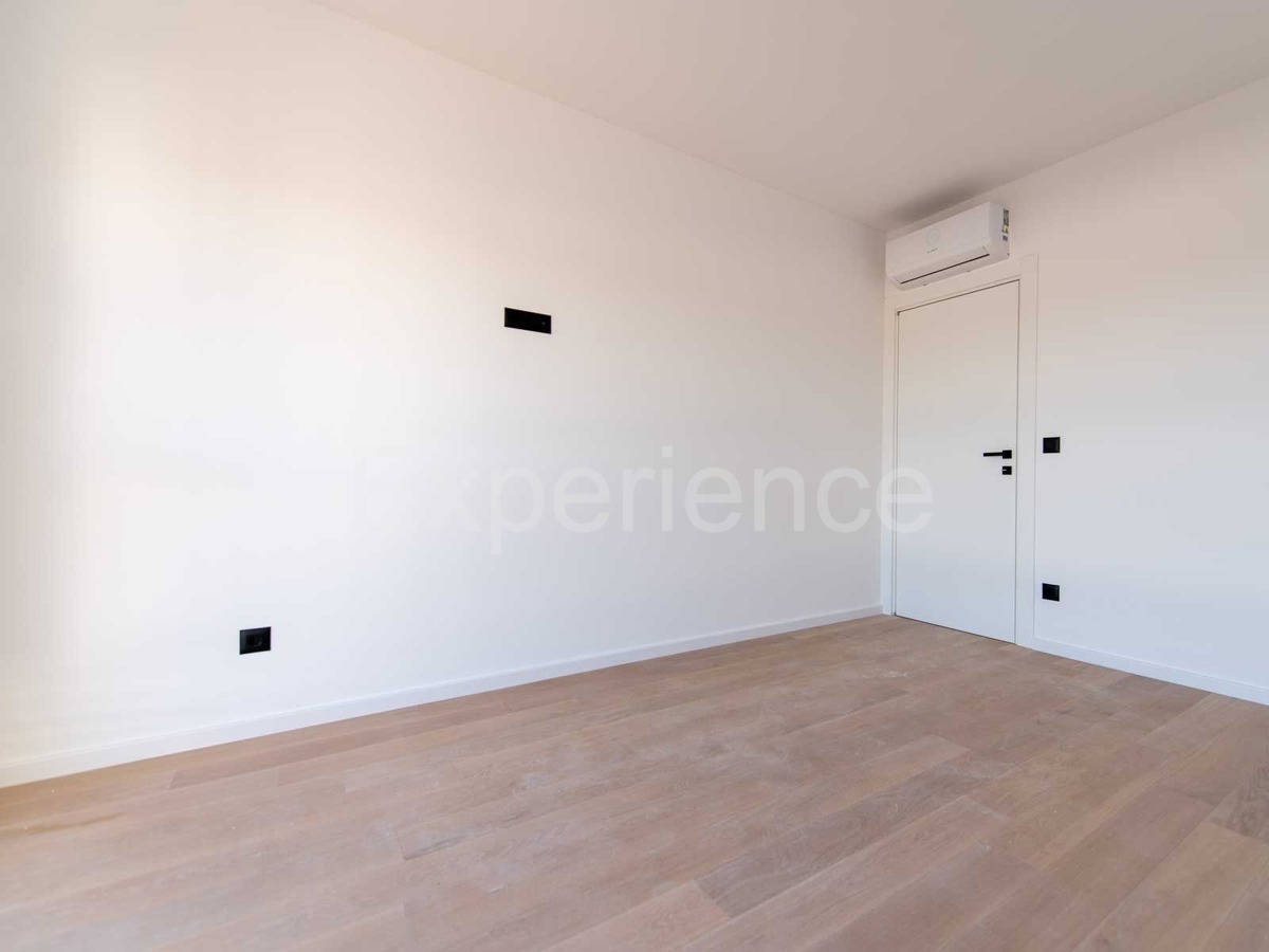 ISTRIA, Umago - appartamento in un nuovo edificio con garage, 3. piano, ASCENSORE!