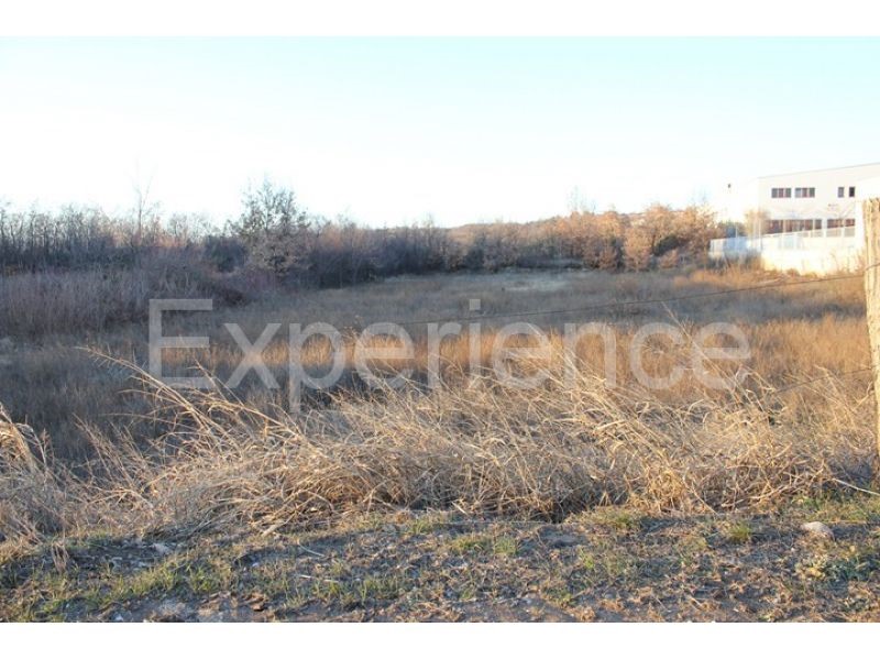 Kaštelir, terreno edificabile 2.547 m² in zona commerciale