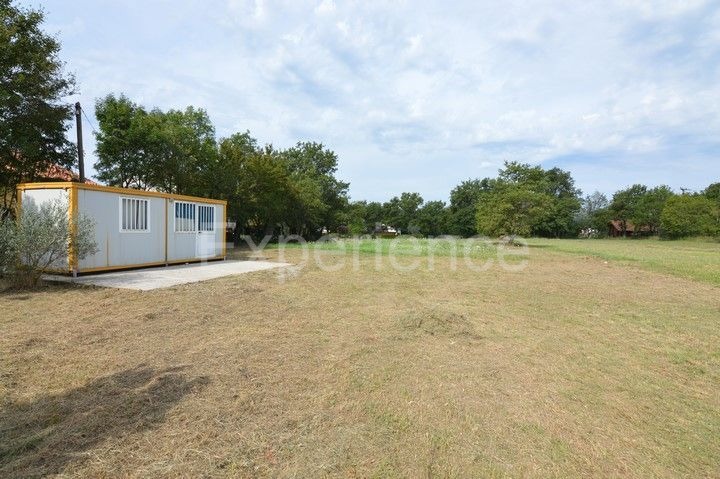 ISTRIA, Buzet - terreno edificabile, superficie di 2.531 m²