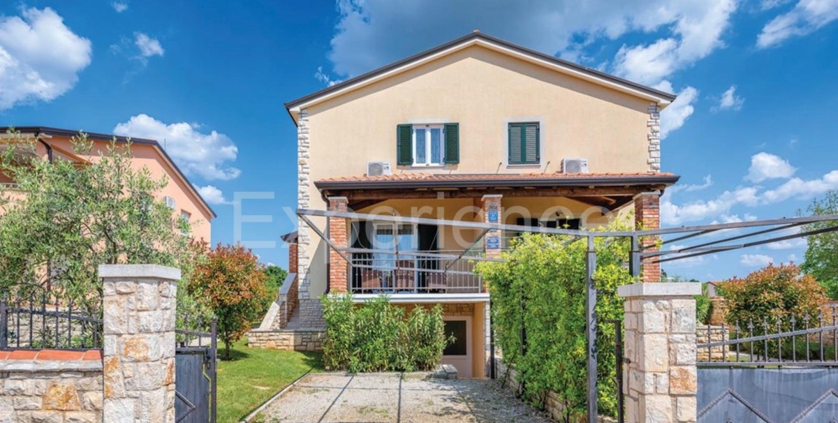 Vicino Umago - casa con piscina in OTTIMA POSIZIONE, a 350 m dalla SPIAGGIA!